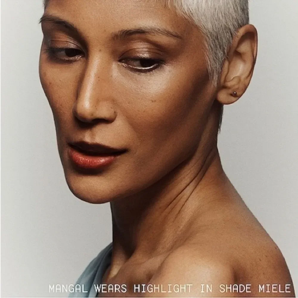 $10 🌙 19/99 Cream Highlighter In Miele‎ 🆕 FULL SZ